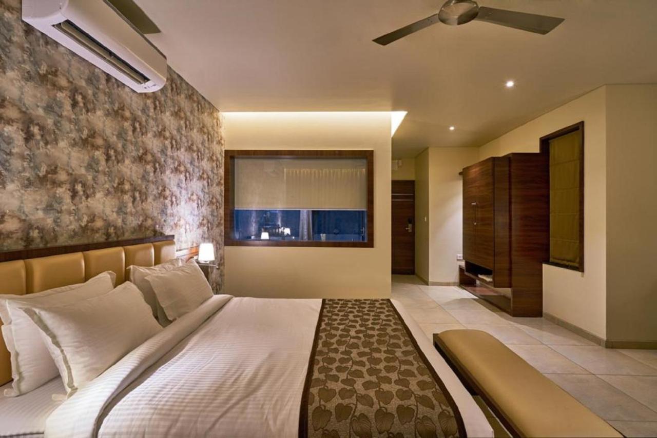 Hotel Shlok  Kolhapur Exterior foto