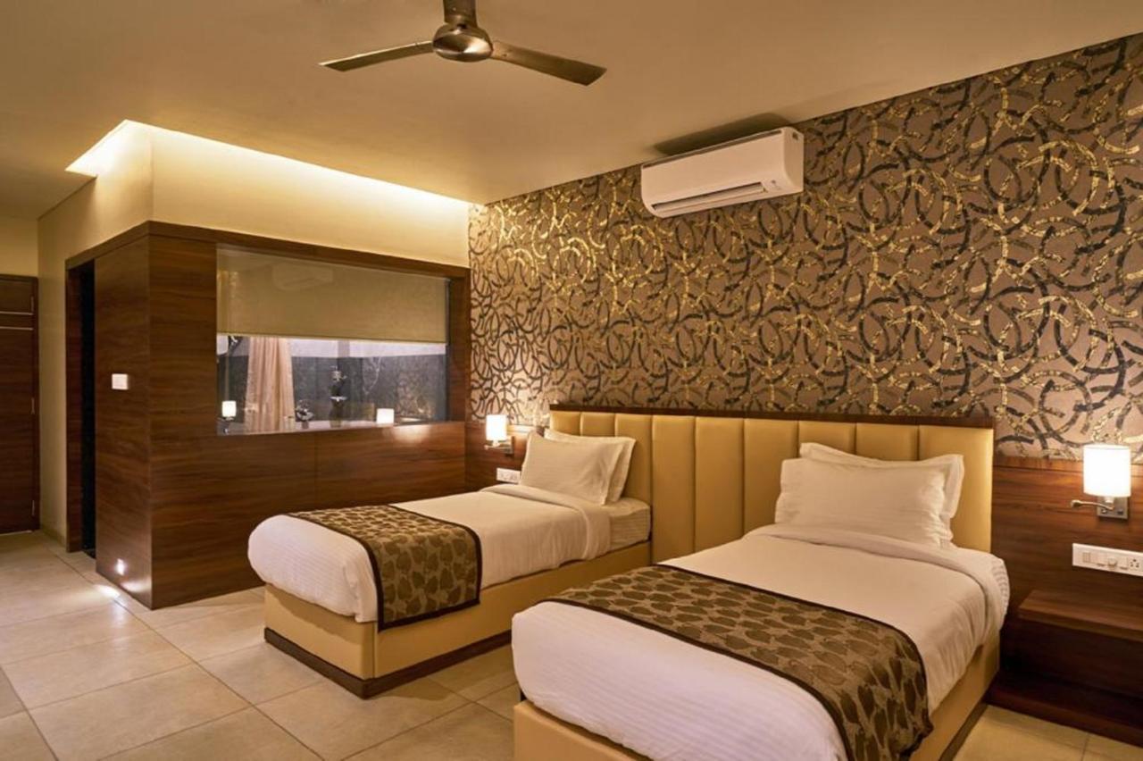 Hotel Shlok  Kolhapur Exterior foto